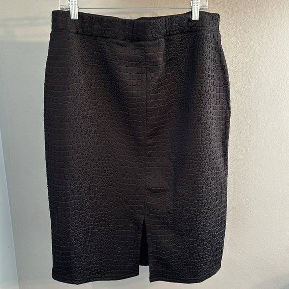 Pencil Skirt - Picture 4 of 5